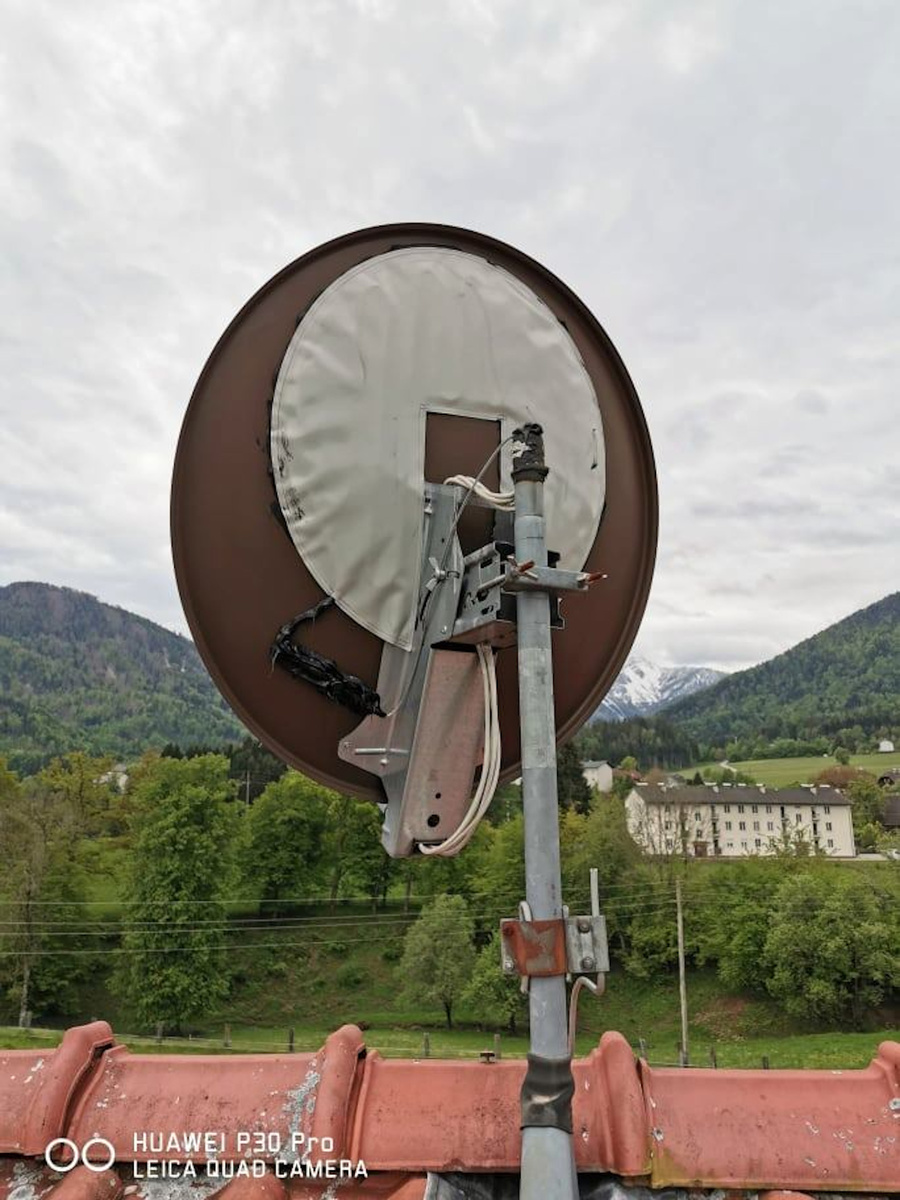 Satellitenschüssel von SAT-TV Grabner